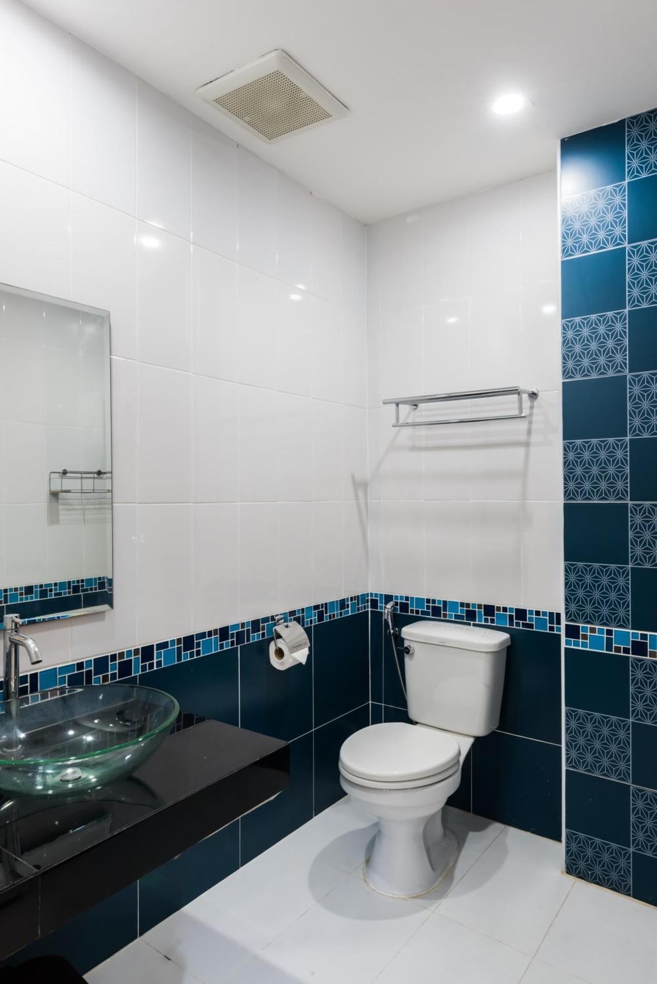 Nine Blue Residence Nong Prue Bagian luar foto